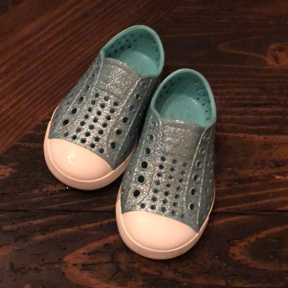 Shell mint sparkly Natives